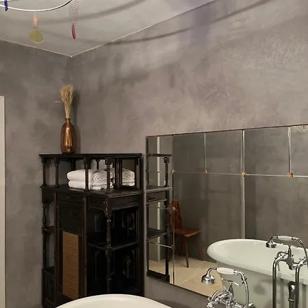 Bellucia Villa Cateri